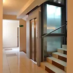 Alojamento de Acomodação e Pequeno-almoço Arka 3*