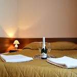 Alojamento de Acomodação e Pequeno-almoço Arka 3*